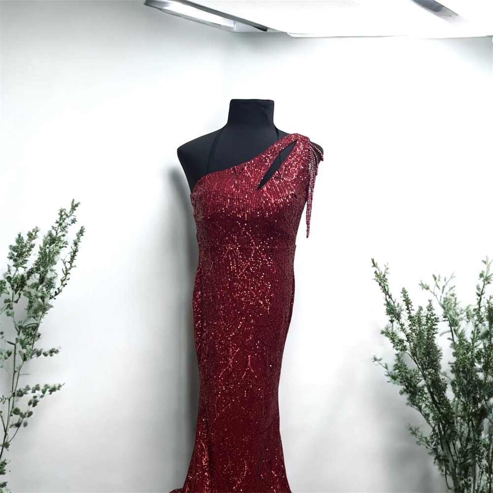 Elegant One-Shoulder Red Sequin Dress